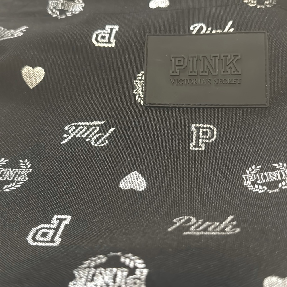 Victoria’s Secret Pink tote bag